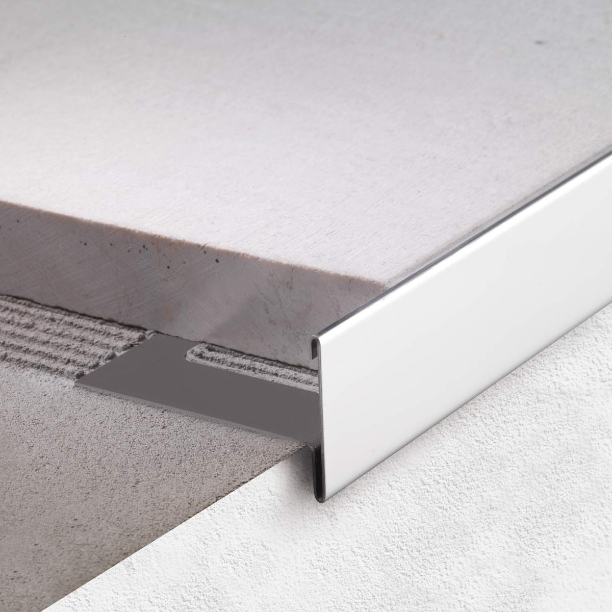 Terrazze Profili perimetrali per pavimenti sopraelevati Profilitec Terrazze Profili perimetrali per pavimenti sopraelevati Profilitec